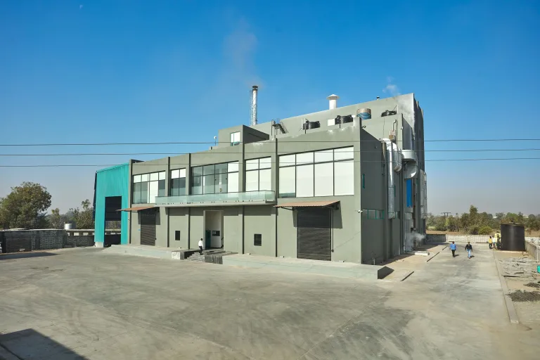 Exterior of the Amster Microcell manufacturing plant